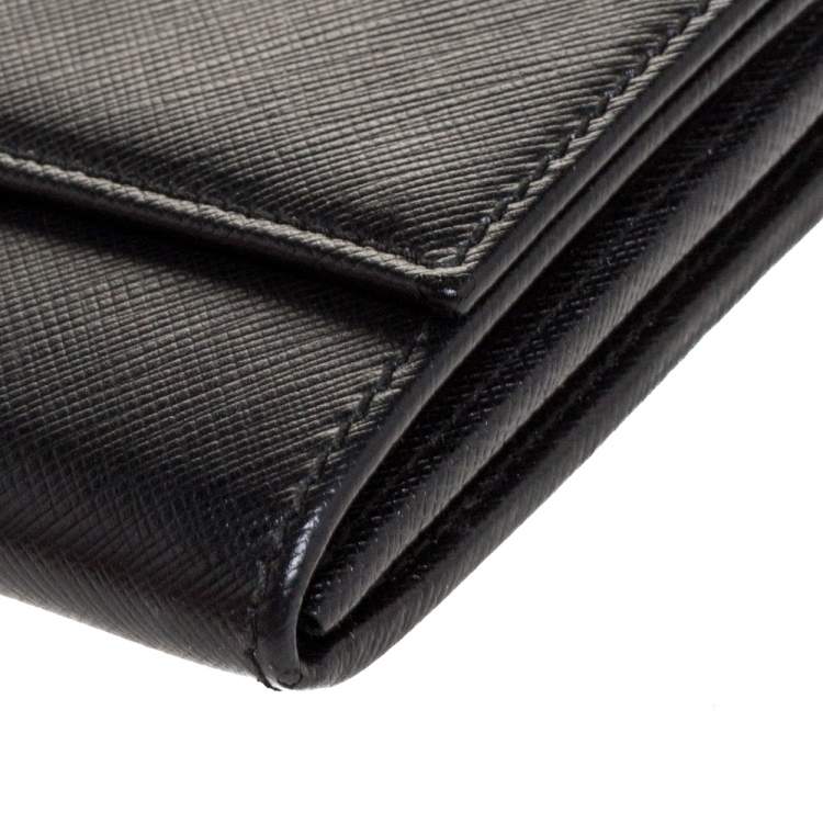 Pre Owned Salvatore Ferragamo Black Leather Double Gancio Continental Wallet