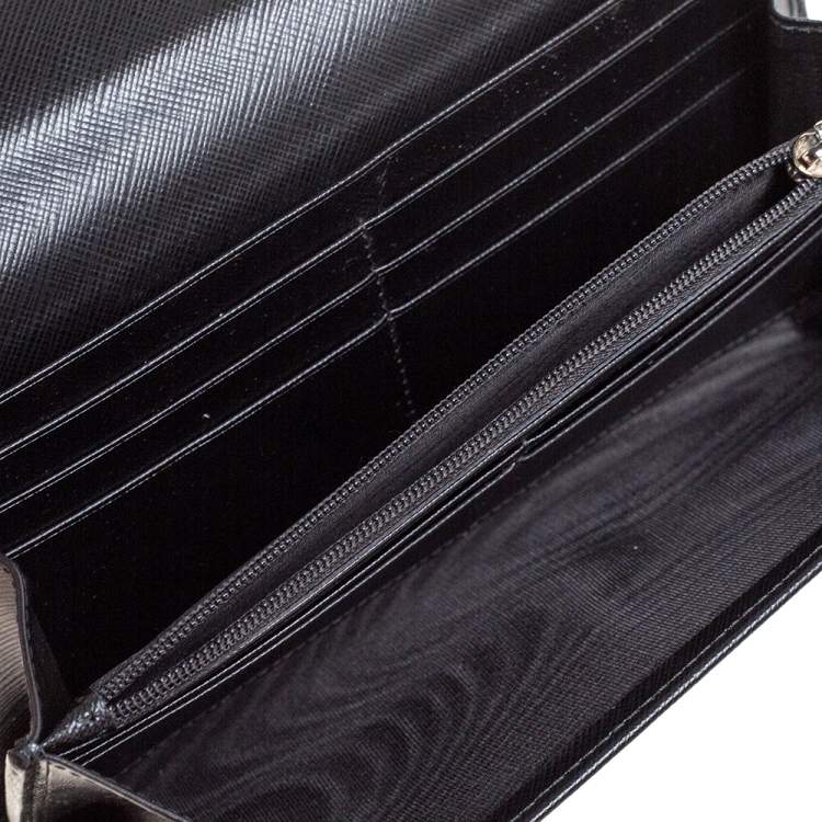 Pre Owned Salvatore Ferragamo Black Leather Double Gancio Continental Wallet