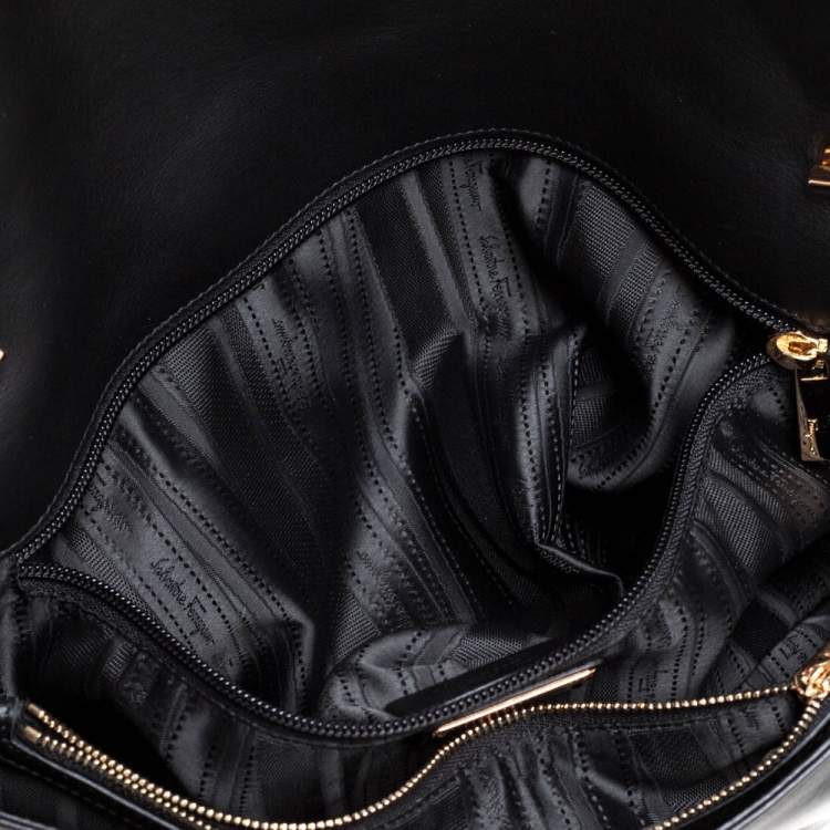 Pre Owned Salvatore Ferragamo Black Leather Shoulder Bag