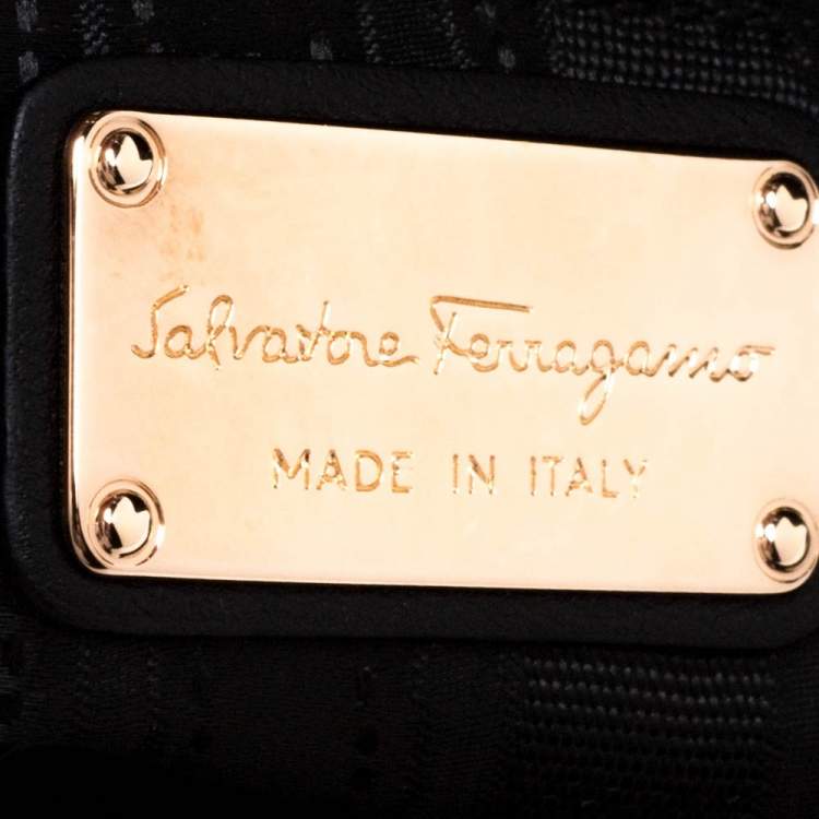 Pre Owned Salvatore Ferragamo Black Leather Shoulder Bag