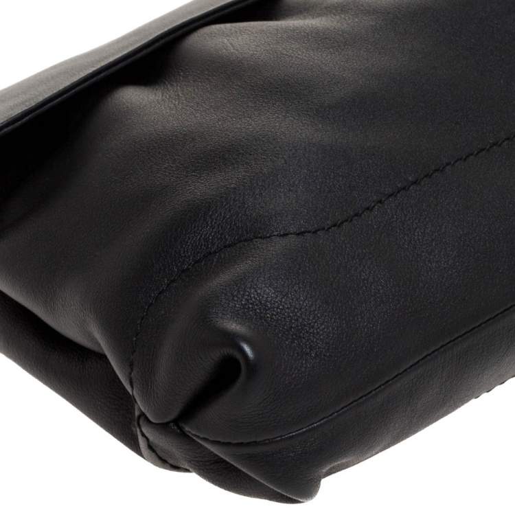 Pre Owned Salvatore Ferragamo Black Leather Shoulder Bag