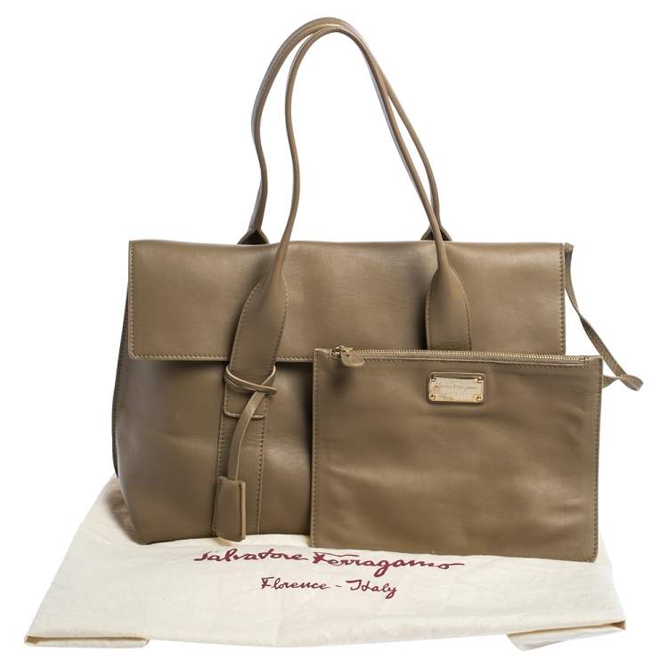 Pre Owned Salvatore Ferragamo Beige Leather Sookie Top Handle Bag