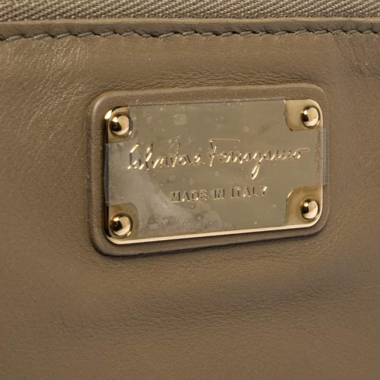 Pre Owned Salvatore Ferragamo Beige Leather Sookie Top Handle Bag