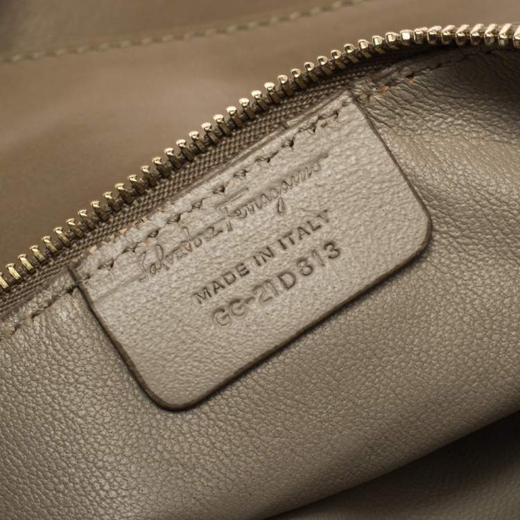 Pre Owned Salvatore Ferragamo Beige Leather Sookie Top Handle Bag