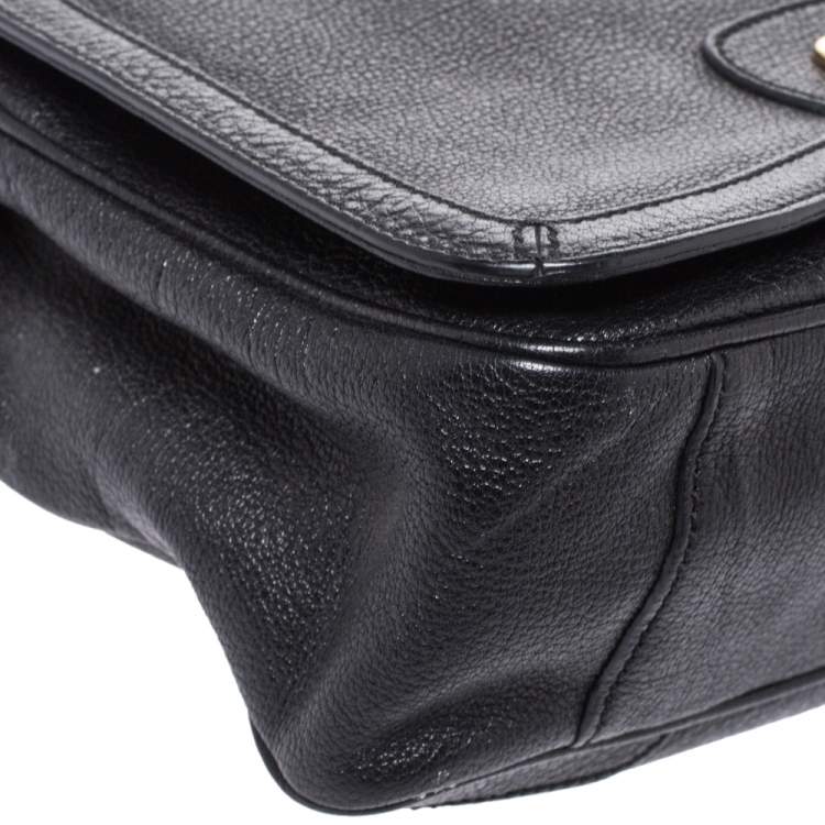 Pre Owned Salvatore Ferragamo Black Leather Gancini Flap Shoulder Bag