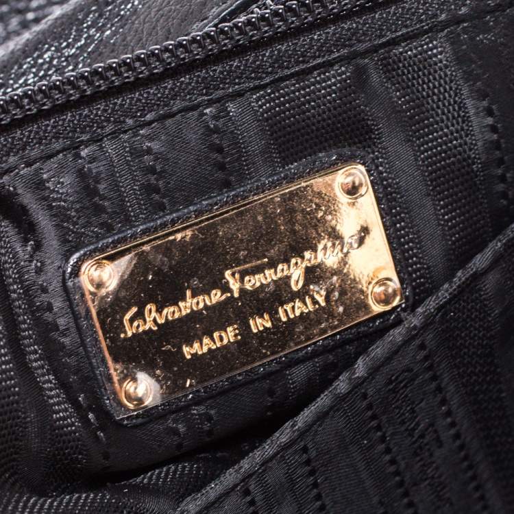 Pre Owned Salvatore Ferragamo Black Leather Gancini Flap Shoulder Bag