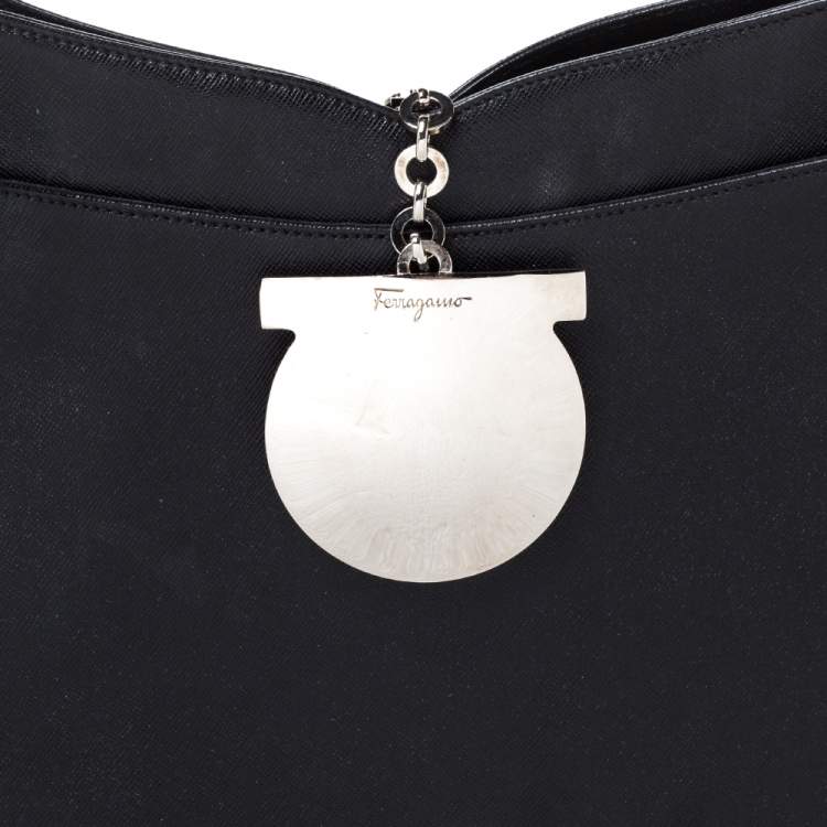 Pre Owned Salvatore Ferragamo Black Leather Hobo