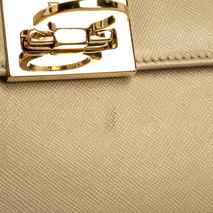 Pre Owned Salvatore Ferragamo Beige Leather Gancini Chain Bag