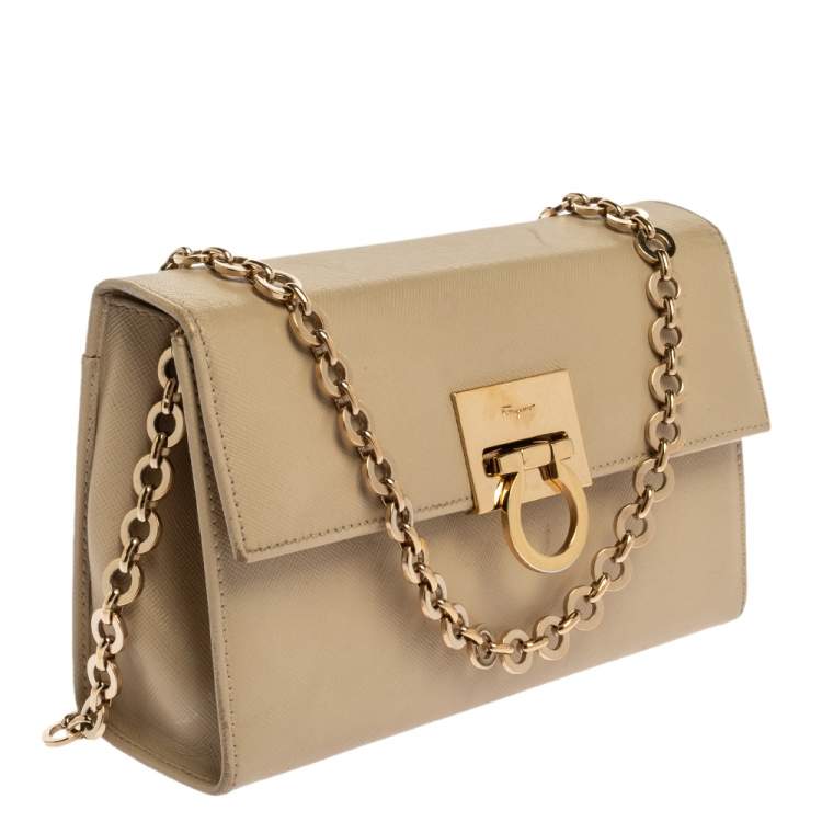 Pre Owned Salvatore Ferragamo Beige Leather Gancini Chain Bag