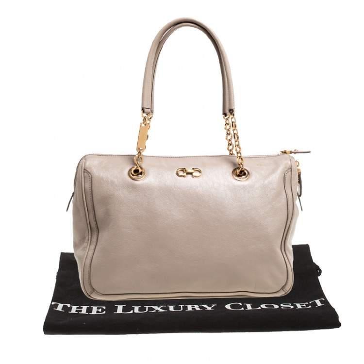 Pre Owned Salvatore Ferragamo Beige Leather Double Gancio Bag