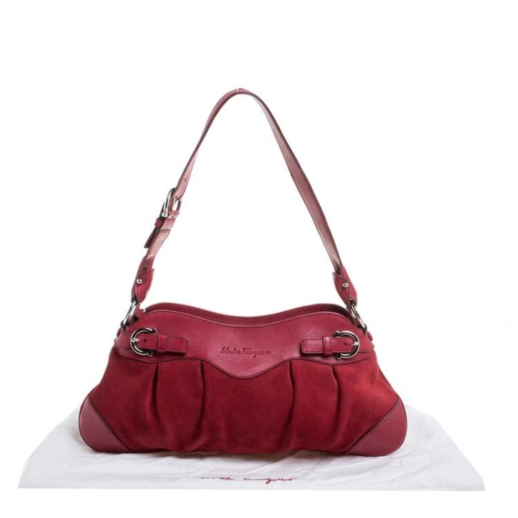 Pre Owned Salvatore Ferragamo Red Leather Gancini Pochette Bag