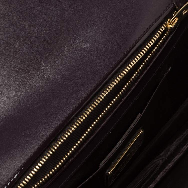 Pre Owned Salvatore Ferragamo Plum Patent Leather  Miss Vara Bow Wristlet Clutch