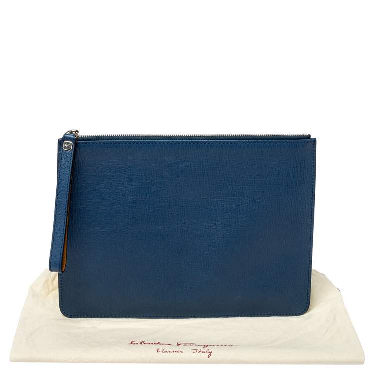 Pre Owned Salvatore Ferragamo Blue Leather Wristlet Zip Clutch