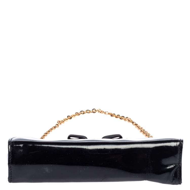 Pre Owned Salvatore Ferragamo Black Patent Leather Vara Piuma Chain Clutch