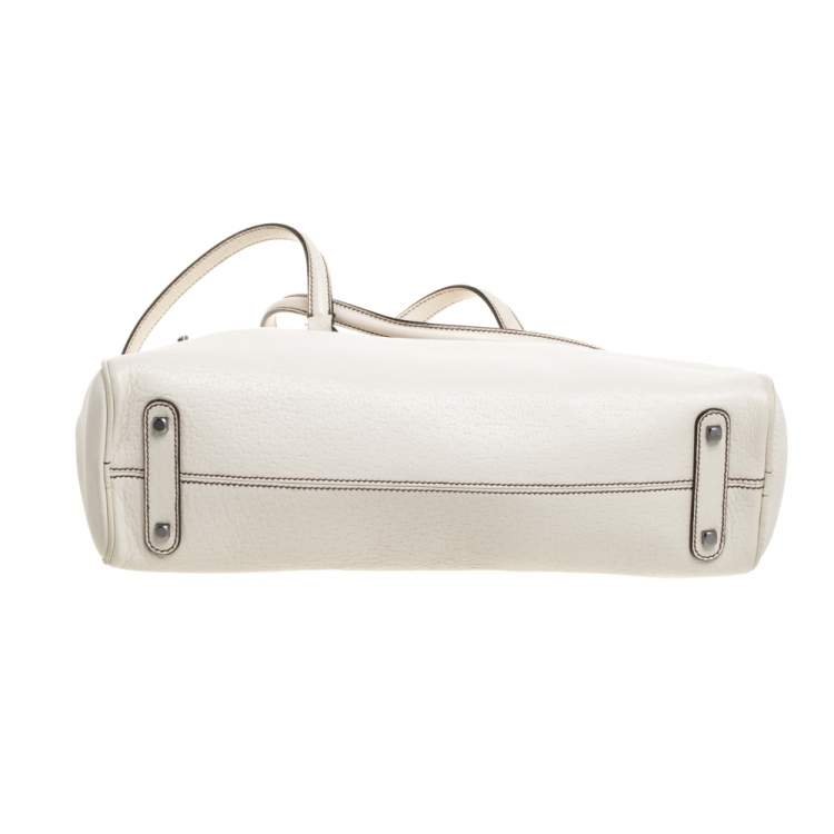 مملوكة مسبقًا Salvatore Ferragamo White Leather Gancio Zip Satchel