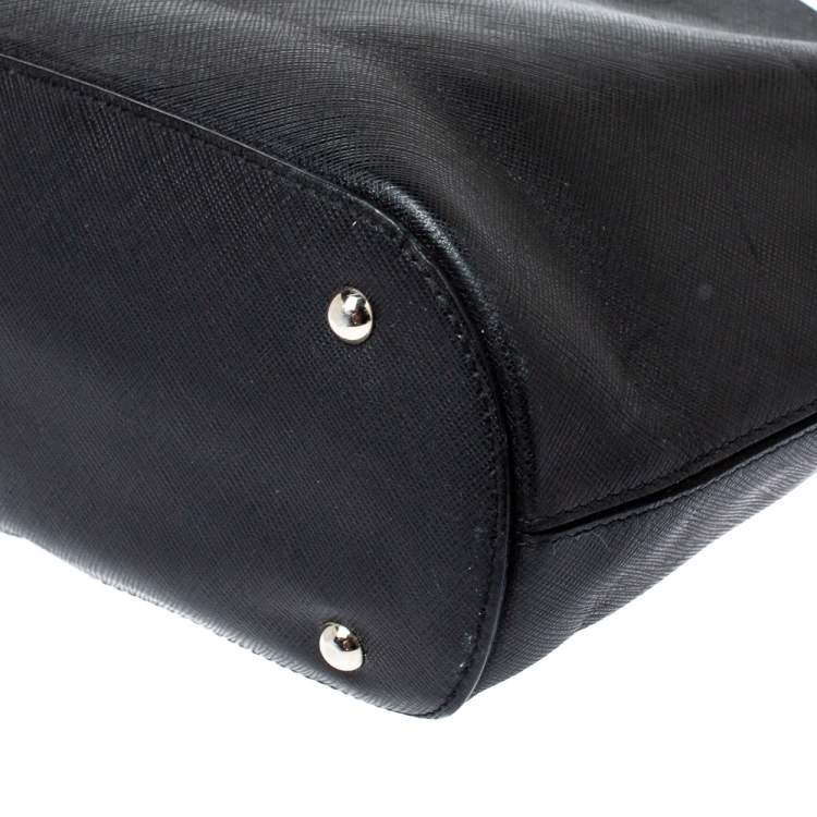 Pre Owned Salvatore Ferragamo Black Leather Double Gancio Tote
