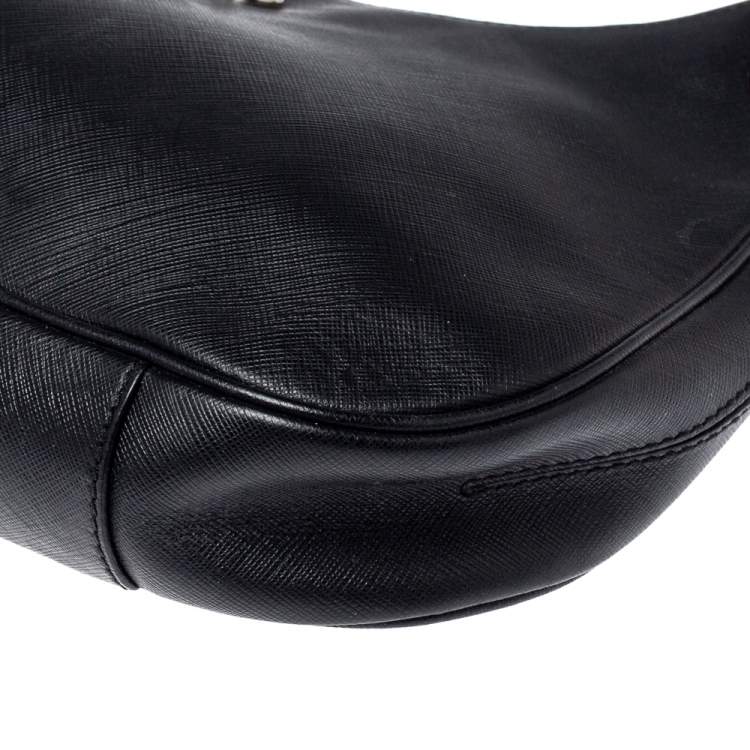 Pre Owned Salvatore Ferragamo Black Leather Gancini Romana Hobo 