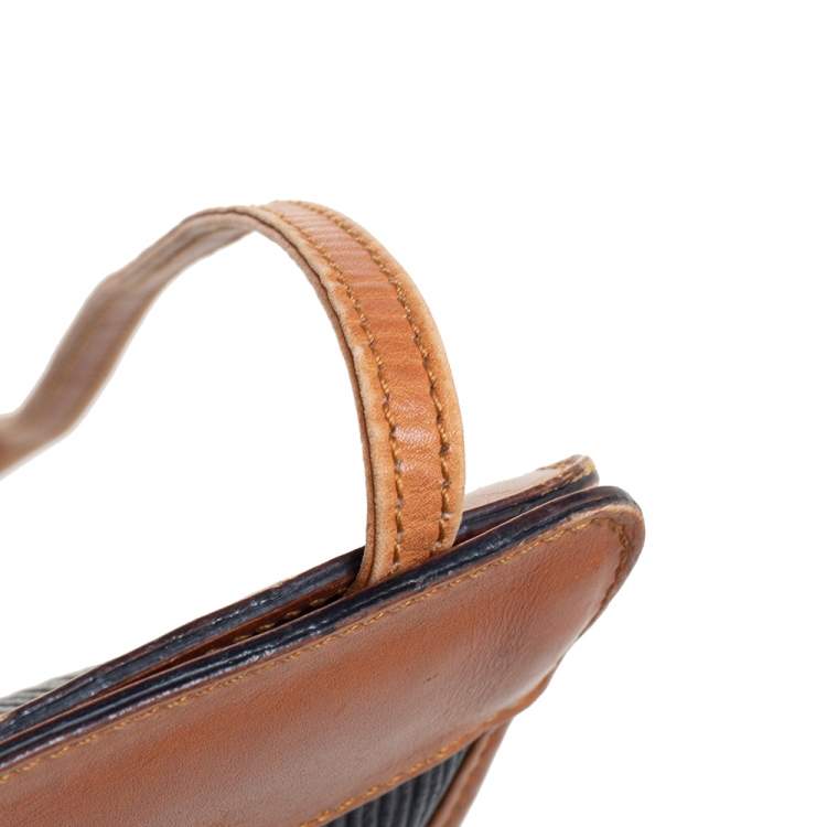 Pre Owned Salvatore Ferragamo Black/Brown Textured Leather Vintage Shoulder Bag