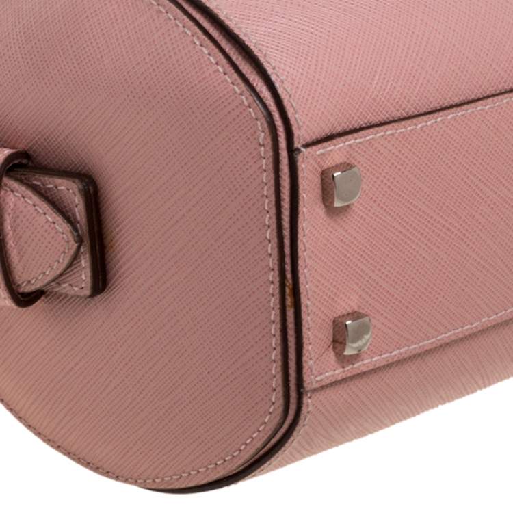 Pre Owned Salvatore Ferragamo Pink Leather Gancini Baguette