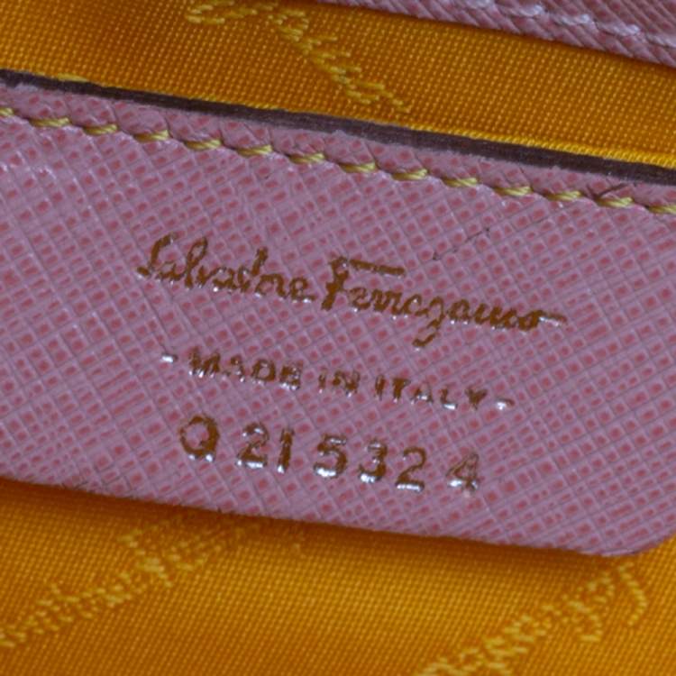 Pre Owned Salvatore Ferragamo Pink Leather Gancini Baguette