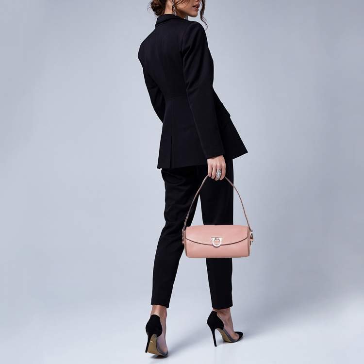 Pre Owned Salvatore Ferragamo Pink Leather Gancini Baguette