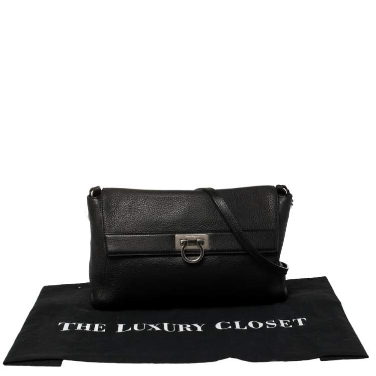 Pre Owned Salvatore Ferragamo Black Leather Signature Lock Shoulder Bag