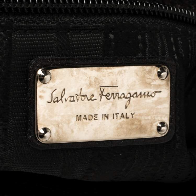 Pre Owned Salvatore Ferragamo Black Leather Signature Lock Shoulder Bag
