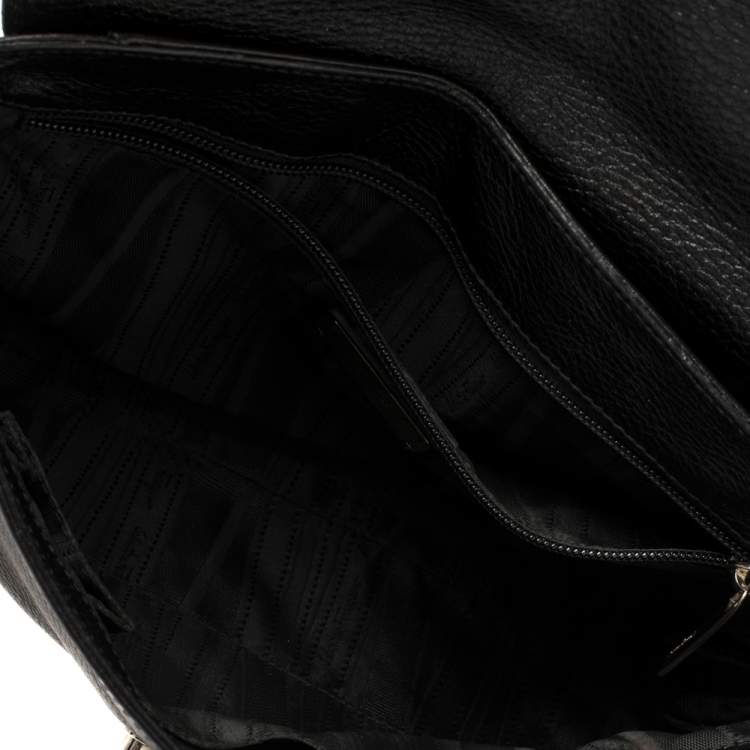 Pre Owned Salvatore Ferragamo Black Leather Signature Lock Shoulder Bag