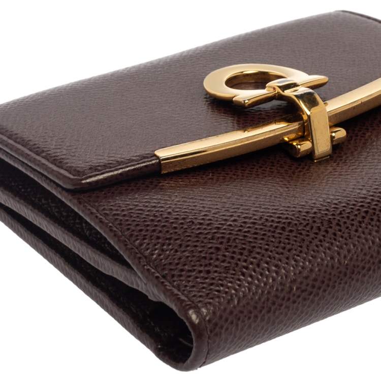 Pre Owned Salvatore Ferragamo Burgundy Grained Leather Gancini Clip Compact Wallet