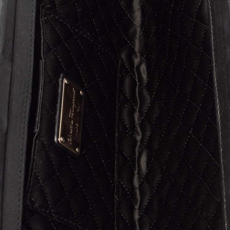 Pre Owned Salvatore Ferragamo Black Velvet Musa Gancini Clutch