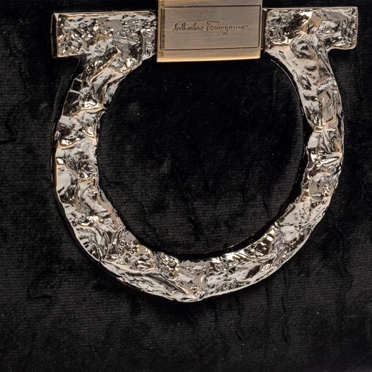 Pre Owned Salvatore Ferragamo Black Velvet Musa Gancini Clutch