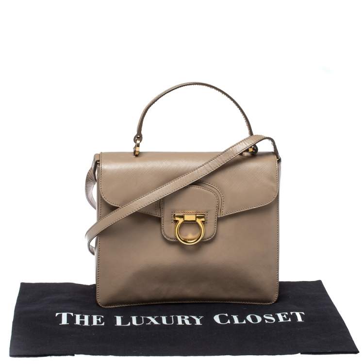 Pre Owned Salvatore Ferragamo Beige Leather Katia Top Handle Bag