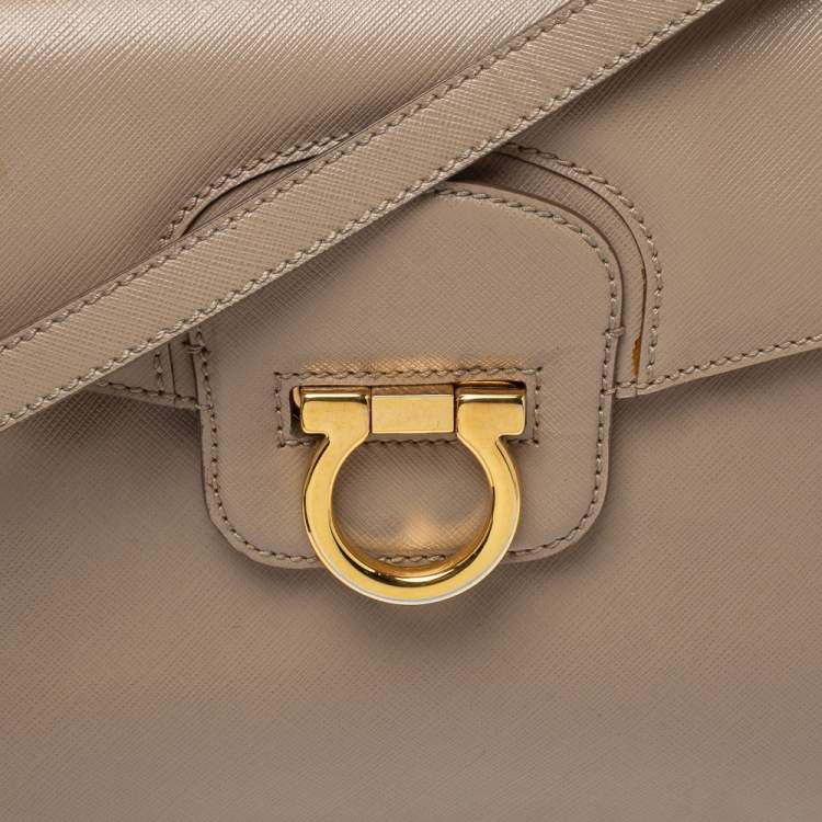Pre Owned Salvatore Ferragamo Beige Leather Katia Top Handle Bag