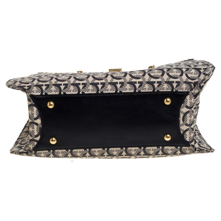 Pre Owned Salvatore Ferragamo Off White Gancini Jacquard Canvas And Studded Black Leather Shoulder Bag