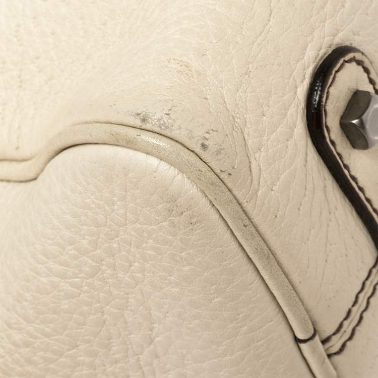 مملوكة مسبقًا Salvatore Ferragamo Cream Leather Gancio Zip Satchel