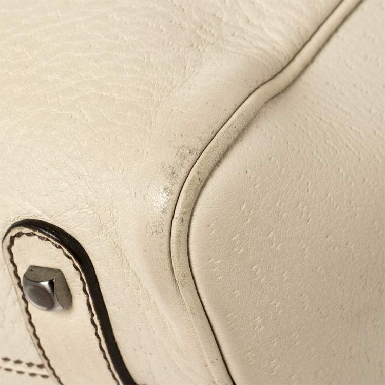 مملوكة مسبقًا Salvatore Ferragamo Cream Leather Gancio Zip Satchel