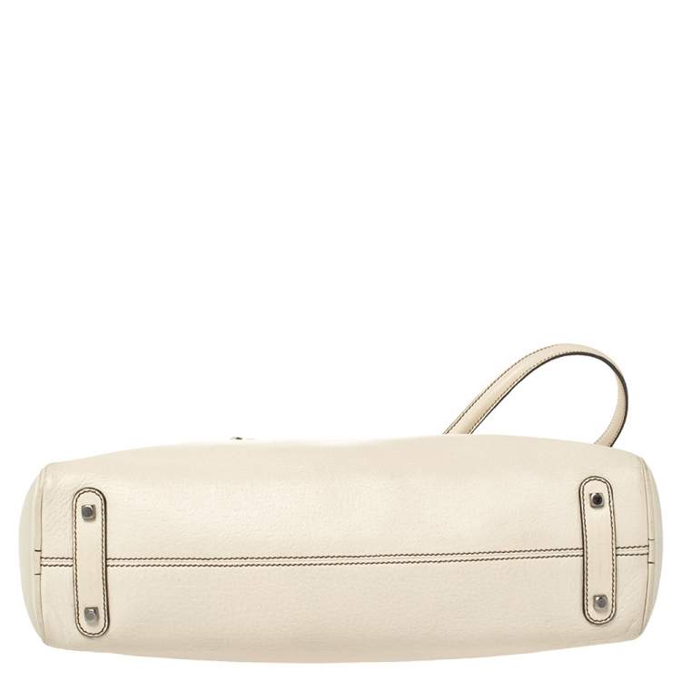 مملوكة مسبقًا Salvatore Ferragamo Cream Leather Gancio Zip Satchel
