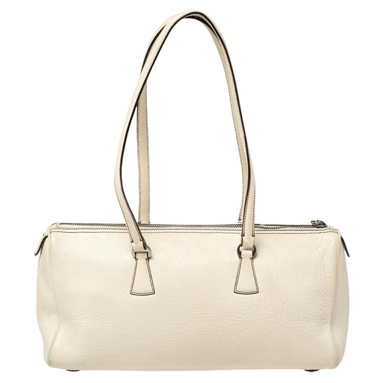 مملوكة مسبقًا Salvatore Ferragamo Cream Leather Gancio Zip Satchel