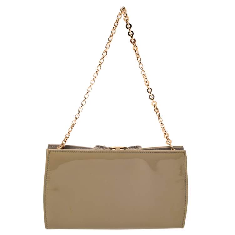 Pre Owned Salvatore Ferragamo Khaki Patent Leather Vera Piuma Chain Clutch