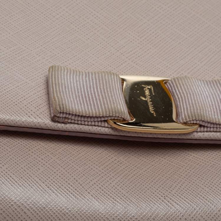 Pre Owned Salvatore Ferragamo Powder Pink Leather Vara Bow Chain Shoulder Bag