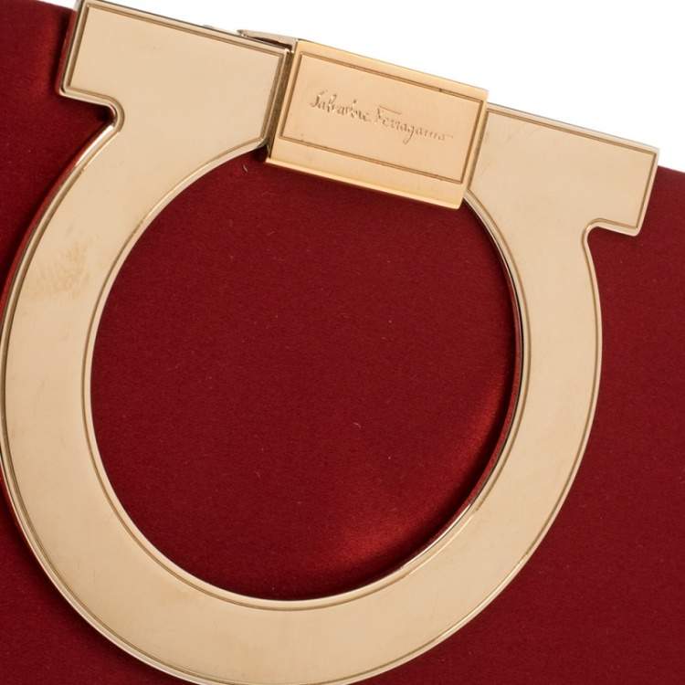 Pre Owned Salvatore Ferragamo Red Leather Gancini Frame Clutch 