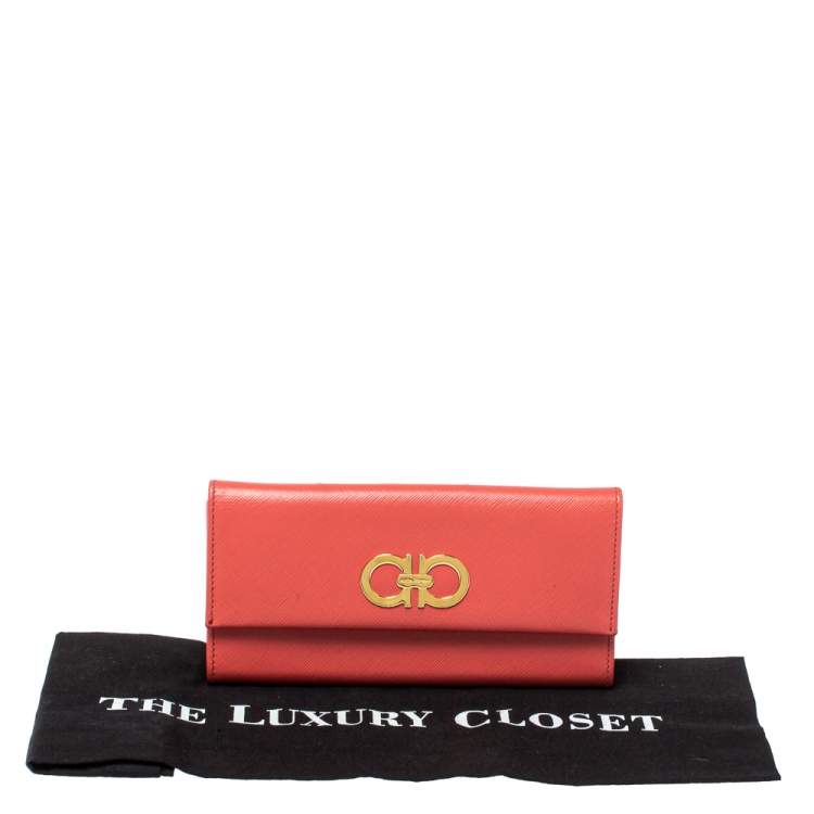 Pre Owned Salvatore Ferragamo Coral Red Leather Gancini Continental Wallet