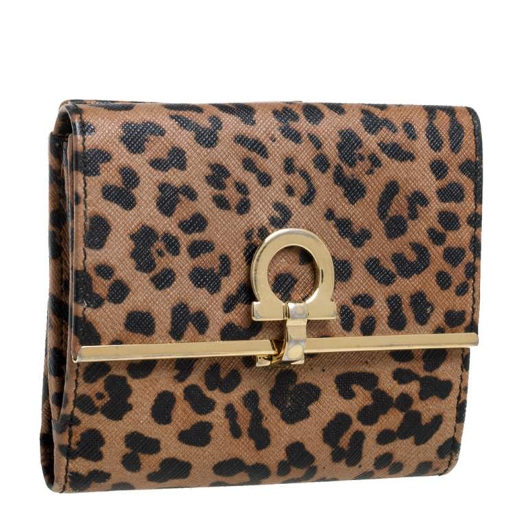 Pre Owned Salvatore Ferragamo Leopard Print Leather Gancio Bit Compact Wallet