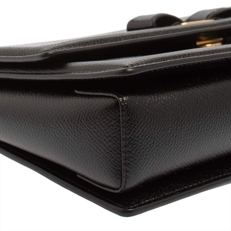 Pre Owned Salvatore Ferragamo Black Leather Vara Bow Chain Shoulder Bag