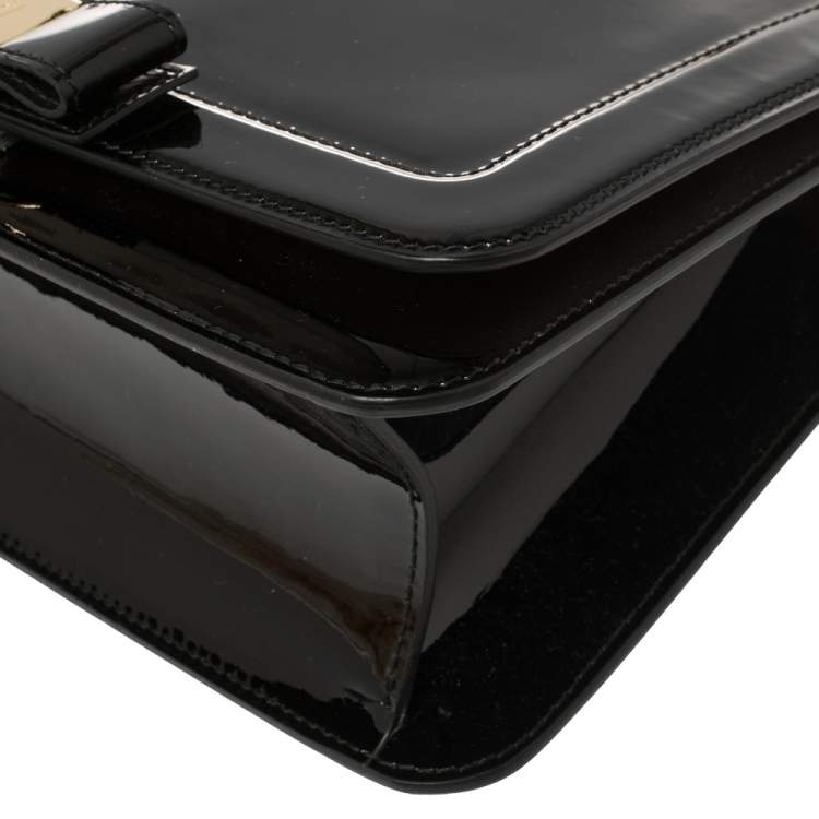 Pre Owned Salvatore Ferragamo Black Patent Leather Vara Shoulder Bag