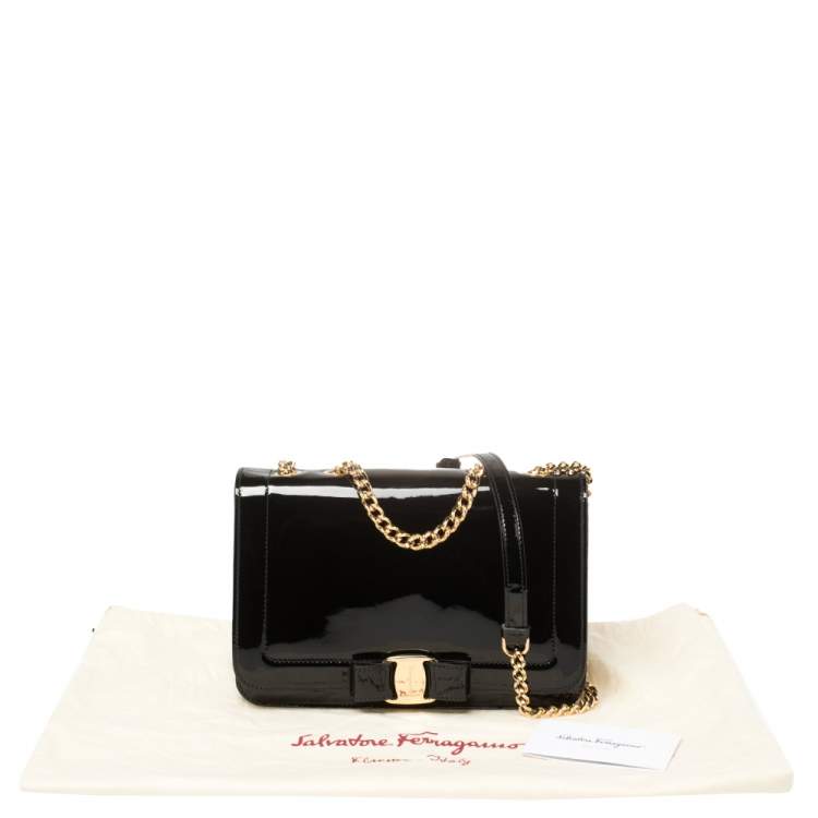 Pre Owned Salvatore Ferragamo Black Patent Leather Vara Shoulder Bag