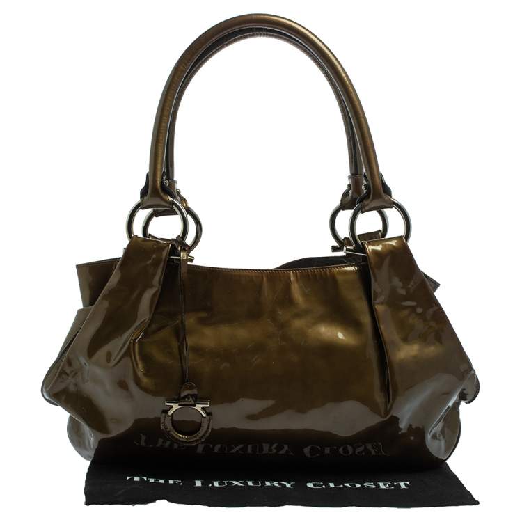 Pre Owned Salvatore Ferragamo Olive Green Patent Leather Shoulder Bag