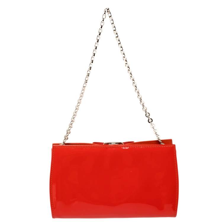 Pre Owned Salvatore Ferragamo Red Patent Vara Bow Chain Clutch