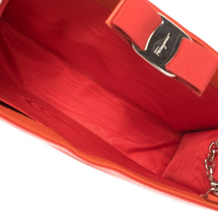 Pre Owned Salvatore Ferragamo Red Patent Vara Bow Chain Clutch