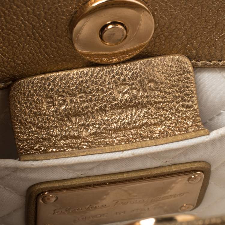 Pre Owned Salvatore Ferragamo Metallic Gold Leather Gancini Chain Clutch